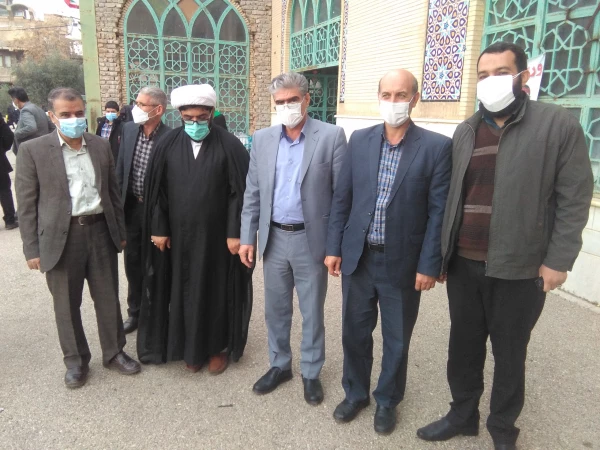 طرح شمیم خدمت توسط دانشگاه فرهنگیان استان و پایگاه مقاومت بسیج کارمندان شهدای دانشگاه فرهنگیان لرستان در حاشیه نماز دشمن شکن جمعه در مصلای الغدیر خرم آباد برگزار شد. 26