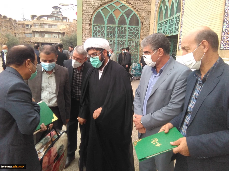 طرح شمیم خدمت توسط دانشگاه فرهنگیان استان و پایگاه مقاومت بسیج کارمندان شهدای دانشگاه فرهنگیان لرستان در حاشیه نماز دشمن شکن جمعه در مصلای الغدیر خرم آباد برگزار شد. 23