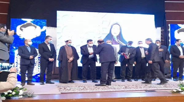 از مدیریت دانشگاه فرهنگیان لرستان و دست اندرکاران حوزه پژوهش این دانشگاه  تجلیل شد 2