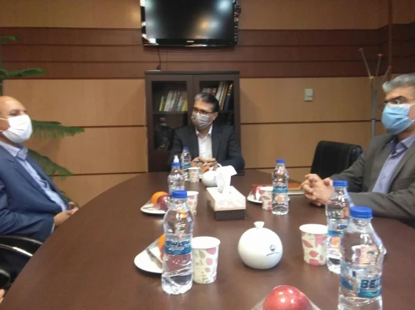 دیدار تعاملی مسئولان دانشگاه فرهنگیان لرستان با مدیرکل بیمه ایران در استان 3