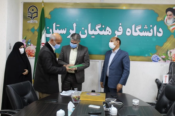 از همکاران ساعی و تلاش گر که در کسب این موفقیت سهیم بودند تقدیر شد 5