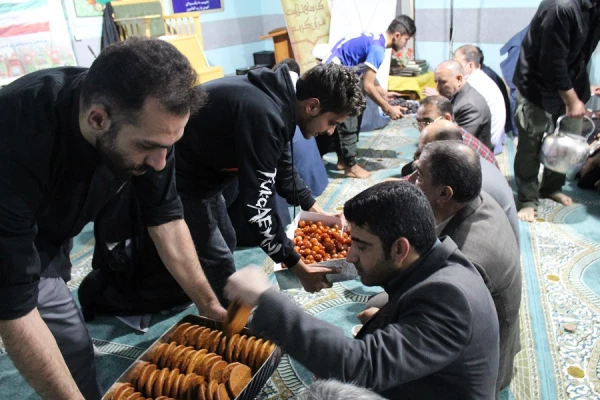 محفل انس با قرآن کریم در پردیس علامه طباطبایی دانشگاه فرهنگیان لرستان برگزارشد 14