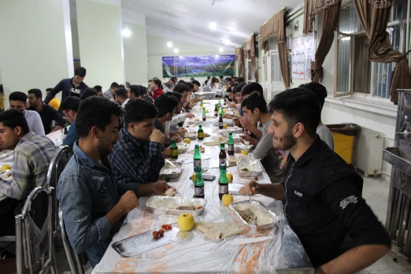 محفل انس با قرآن کریم در پردیس علامه طباطبایی دانشگاه فرهنگیان لرستان برگزارشد 16