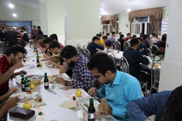 محفل انس با قرآن کریم در پردیس علامه طباطبایی دانشگاه فرهنگیان لرستان برگزارشد 17