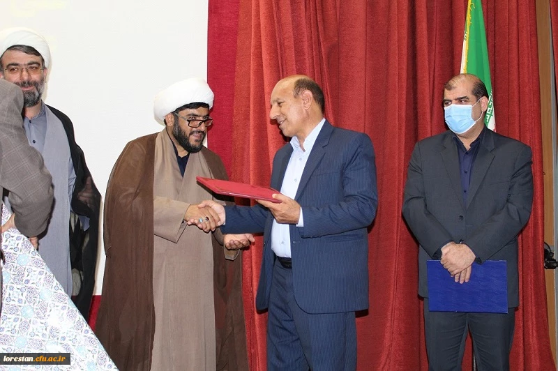 آیین تکریم و معارفه روسای سابق و جدید دانشگاه فرهنگیان لرستان