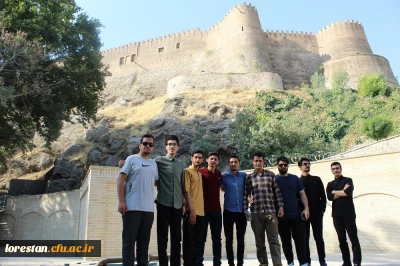 بازدید دانشجویان پسر شرکت کننده درجشنواره سی و دوم قران و عترت بخش دوم مرحله کشوری به میزبانی دانشگاه فرهنگیان لرستان از قلعه تاریخی فلک الافلاک در خرم آباد صبح امروز شانزدهم شهریور ماه به روایت تصویر