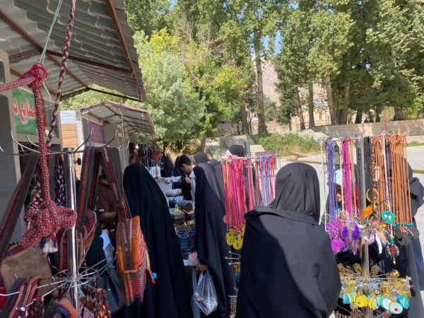 بازدید دانشجویان خواهر شرکت کننده درجشنواره سی و دوم قران و عترت بخش دوم مرحله کشوری به میزبانی دانشگاه فرهنگیان لرستان از قلعه تاریخی فلک الافلاک در خرم آباد صبح امروز شانزدهم شهریور ماه به روایت تصویر 12