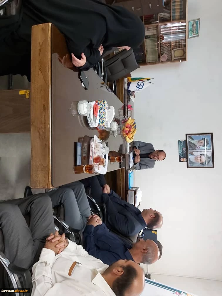 بازدید از مرکز آموزشی شهید میرشاکی الیگودرز درآستانه  سال تحصیلی جدید  3