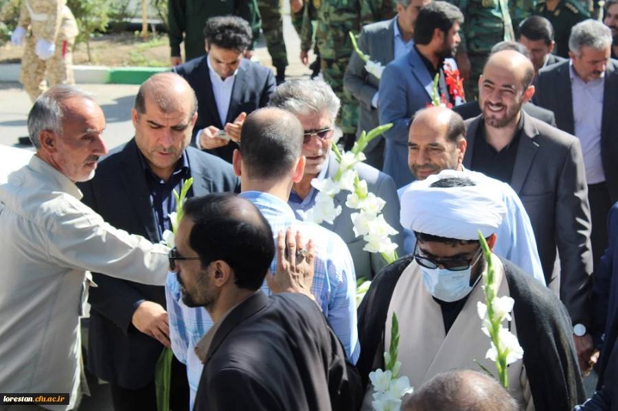 مراسم غبار روبی قبور مطهر شهدای دفاع مقدس به مناسبت آغاز  هفته دفاع مقدس 4