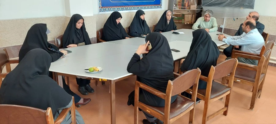 جلسه پرسش و پاسخ با حضور همکاران مرکز حضرت زینب کبری (س) بروجرد 2