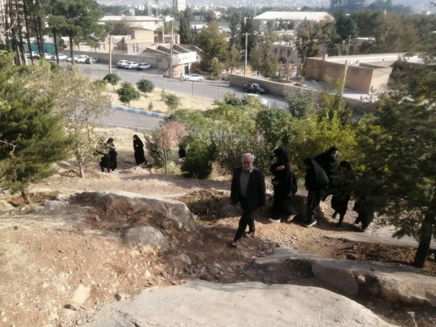 همایش کوهپیمایی اساتید ،کارکنان  و دانشجویان پردیس آیت الله کمالوند خرم آباد 3