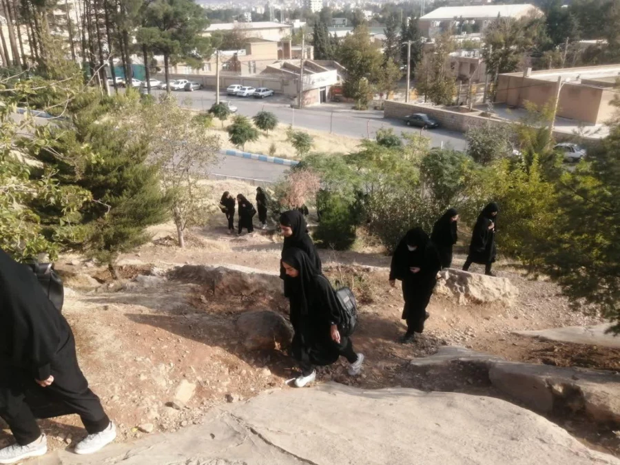 همایش کوهپیمایی اساتید ،کارکنان  و دانشجویان پردیس آیت الله کمالوند خرم آباد 4