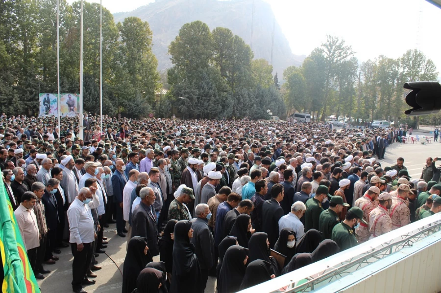 مراسم تشییع پیکر پاسدارشهید رضا خانی چگنی مدافع وطن در غرب کشور 6