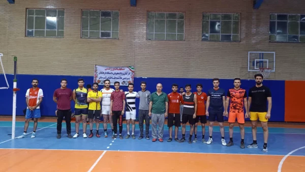 مسابقات ورزشی به مناسبت هفته تربیت بدنی با حضور اساتید، دانشجویان و کارکنان دانشگاه فرهنگیان لرستان پردیس علامه طباطبایی خرم آباد. 2