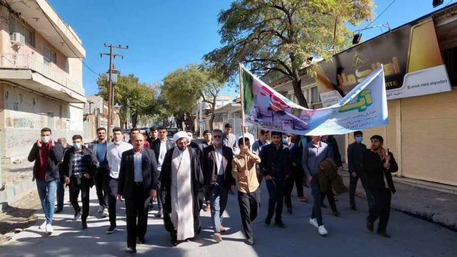 شرکت دانشجویان ،اساتید و کارکتان دانشگاه فرهنگیان مرکز آموزش عالی شهید میر شاکی الیگودرز در راهپیمایی با شکوه ۱۳ آبان ۱۴۰۱ 4