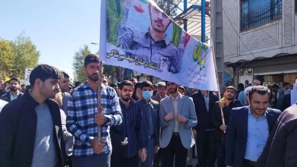 شرکت دانشجویان ،اساتید و کارکتان دانشگاه فرهنگیان مرکز آموزش عالی شهید میر شاکی الیگودرز در راهپیمایی با شکوه ۱۳ آبان ۱۴۰۱ 7