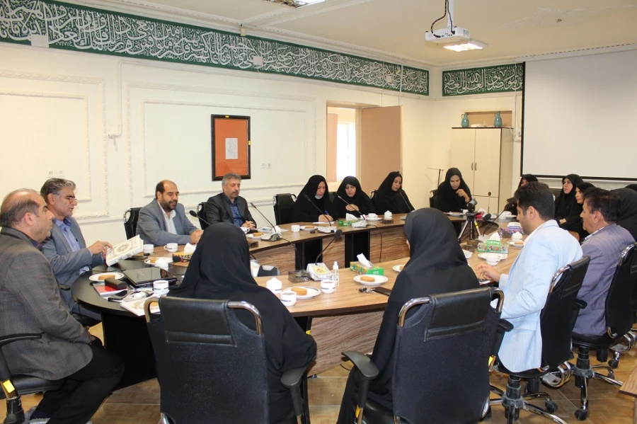 مراسم معارفه سرپرست معاونت دانشجویی و توسعه منابع پردیس آیت اله کمالوند خرم آباد 5