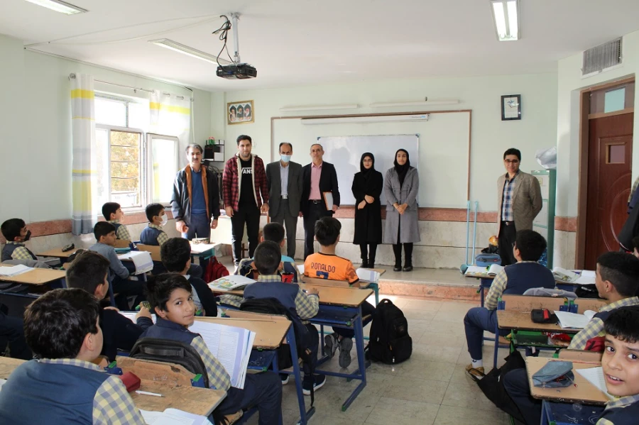 بازدید نظارت و ارزیابی و آموزش دانشگاه فرهنگیان لرستان از مدارس مجری دروس کارورزی 7