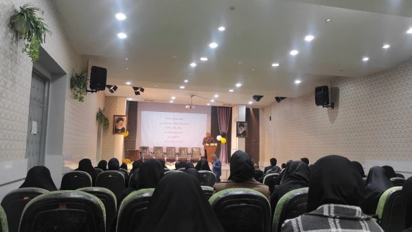 نشست هم اندیشی و هم افزایی مدیران مدارس مجری کارورزی، پردیس آیت اله کمالوند خرم آباد 5