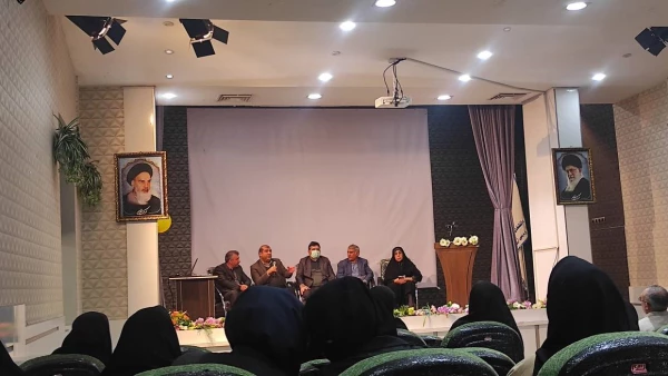 نشست هم اندیشی و هم افزایی مدیران مدارس مجری کارورزی، پردیس آیت اله کمالوند خرم آباد 10