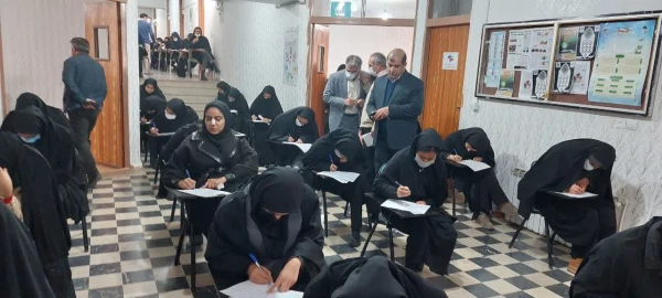 بازدید از روند برگزاری امتحانات پایان ترم اول پردیس آیت الله کمالوند خرم آباد به روایت تصویر 2