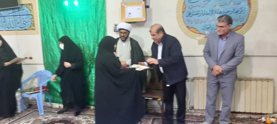 مراسم گرامیداشت خجسته سالروز میلاد سرور بانوان عالم حضرت فاطمه زهرا سلام الله علیها و روز زن در پردیس آیت الله کمالوند خرم آباد 10