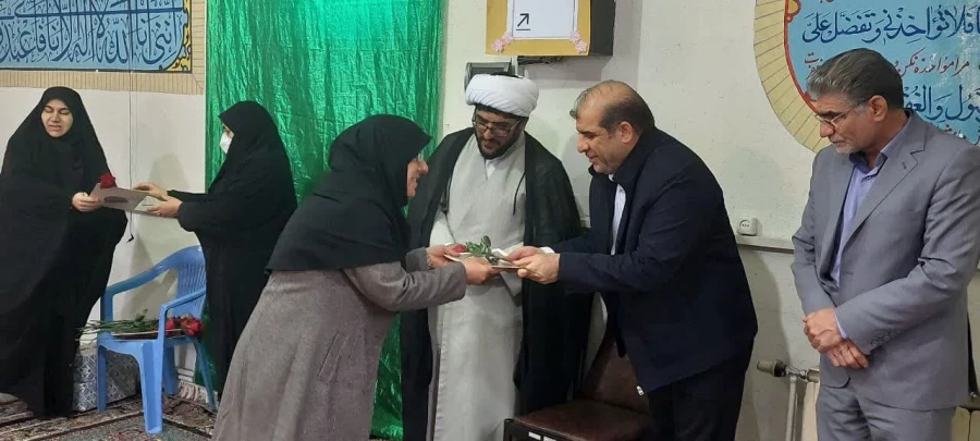 مراسم گرامیداشت خجسته سالروز میلاد سرور بانوان عالم حضرت فاطمه زهرا سلام الله علیها و روز زن در پردیس آیت الله کمالوند خرم آباد 14