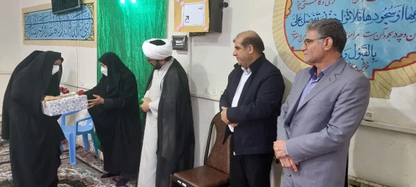 مراسم گرامیداشت خجسته سالروز میلاد سرور بانوان عالم حضرت فاطمه زهرا سلام الله علیها و روز زن در پردیس آیت الله کمالوند خرم آباد 17