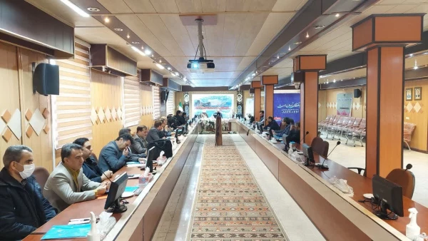 برگزاری کارگاههای تدوین کتب درسی دانشگاهی تربیت مترجم و آشنایی با چگونگی تدوین کرسی های نظریه پردازی نقد و مناظره 4