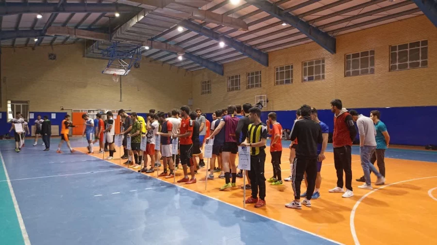 مراسم افتتاحیه و رژه تیمهای شرکت کننده در لیگ فوتسال  پردیس علامه طباطبایی لرستان   5