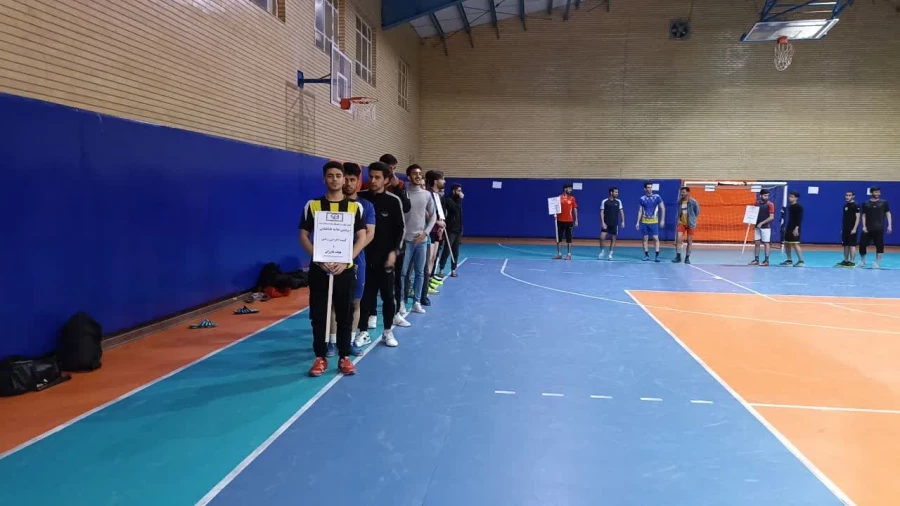 مراسم افتتاحیه و رژه تیمهای شرکت کننده در لیگ فوتسال  پردیس علامه طباطبایی لرستان   9
