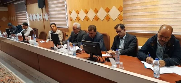 برگزاری کارگاه های آشنایی با چگونگی تدوین کرسی های نظریه پردازی، نقد و  مناظره  6