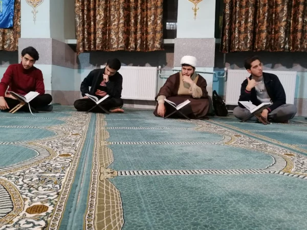 برگزاری مراسم دوشنبه ها ی قرآنی هر هفته در پردیس علامه طباطبایی 2