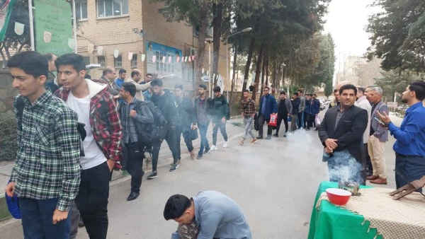 اعزام دانشجو معلمان به مناطق جنگی جنوب ( راهیان نور ) 2