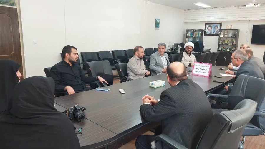 جلسه ضیافت شهدا (اردوی زیارتی در گلزار شهدای خرم آباد) 2