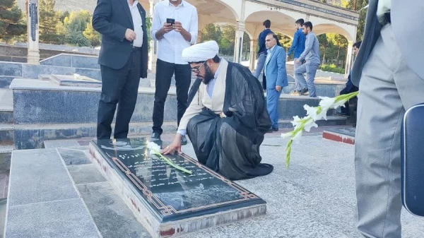 برگزاری ضیافت شهدا (اردوی زیارتی در گلزار شهدای خرم آباد) 2