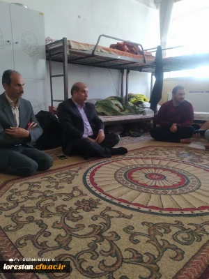 نشست صمیمی با دانشجویا ن در سرای دانشجویی پردیس علامه طباطبایی لرستان