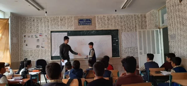 بازدید مدیر گروه علوم تربیتی وکارشناس  کارورزی پردیس علامه طباطبایی لرستان از مدارس مجری کارورزی  2