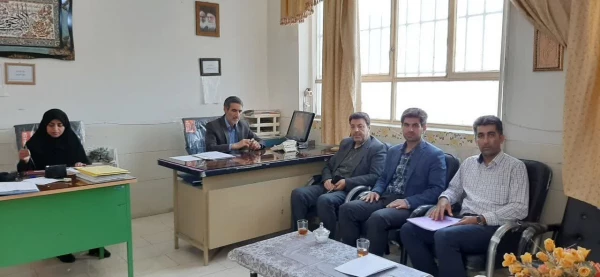 بازدید مدیر گروه علوم تربیتی وکارشناس  کارورزی پردیس علامه طباطبایی لرستان از مدارس مجری کارورزی  3