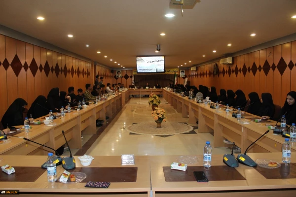 نشست انجمن های تاریخ پردیس های علامه طباطبایی و آیت الله کمالوند خرم آباد دانشگاه فرهنگیان لرستان و دانشگاه لرستان 4