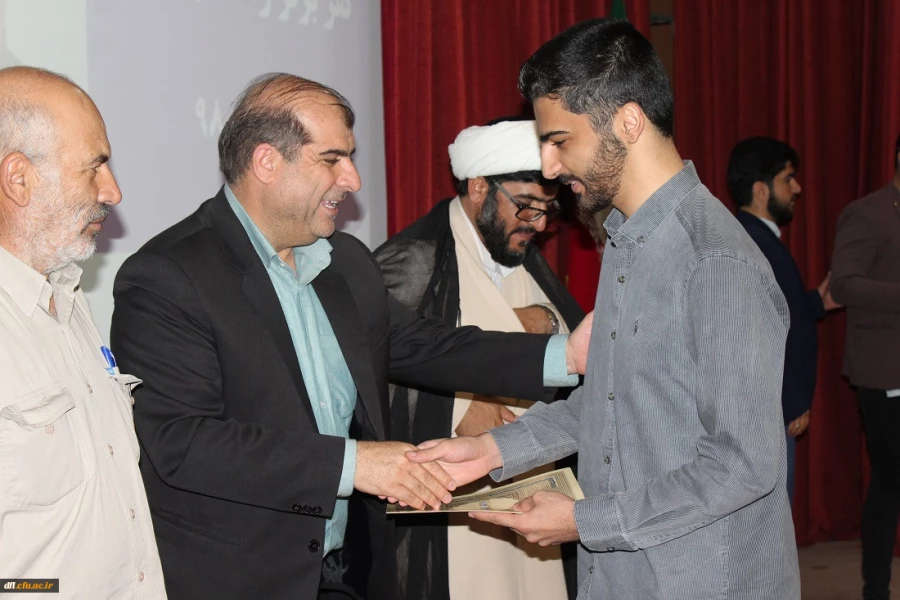 گرامیداشت هفته معلم و دهه سرآمدی آموزش در پردیس علامه طباطبایی لرستان 9