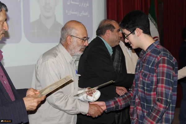 گرامیداشت هفته معلم و دهه سرآمدی آموزش در پردیس علامه طباطبایی لرستان 13