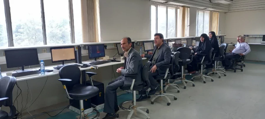 دوره آموزشی آشنایی با تولید و یادگیری محتوای الکترونیکی مناسبت دهه سرآمدی آموزش برای اساتید هیئت علمی و مأمورین آموزشی دانشگاه فرهنگیان لرستان  6