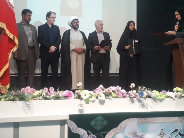 مراسم بزرگداشت دهه سرآمدی آموزش پردیس آیت اله کمالوند با شعار «آموزش با کیفیت، معلم کارآمد، جامعه سرآمد»  8