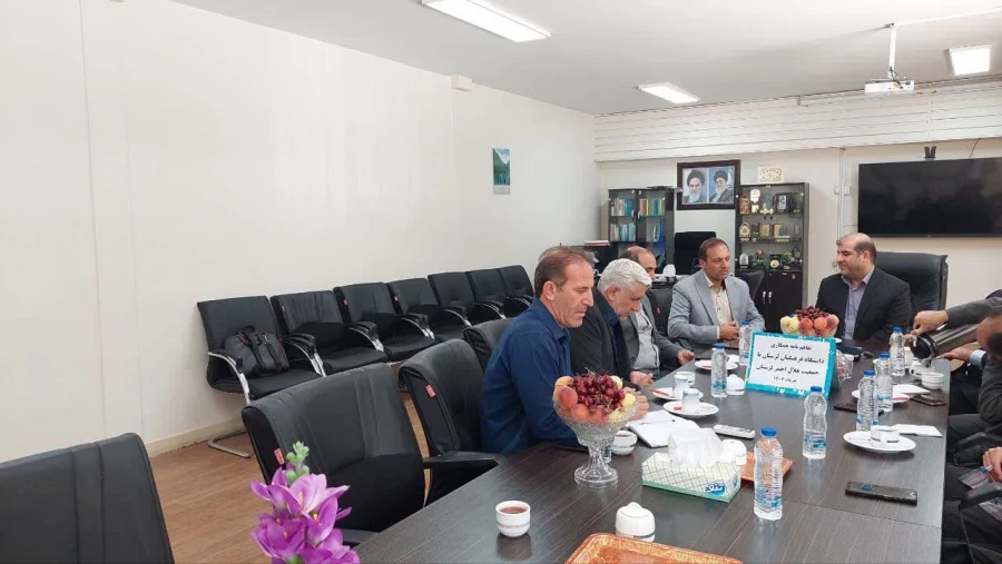 جلسه امضاء تفاهم نامه همکاری فی مابین جمعیت هلال احمر استان و دانشگاه فرهنگیان لرستان 6