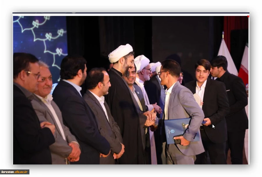 اختتامیه سی هفتمین جشنواره قران و عترت دانشجویان 32 8