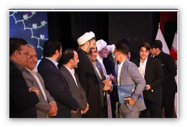 اختتامیه سی هفتمین جشنواره قران و عترت دانشجویان 32 9