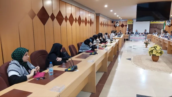 مراسم بدرقه کاروان راهیان اربعین حسینی دانشگاه فرهنگیان لرستان 4