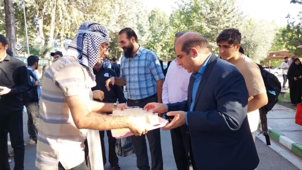 مراسم بدرقه کاروان راهیان اربعین حسینی دانشگاه فرهنگیان لرستان 10