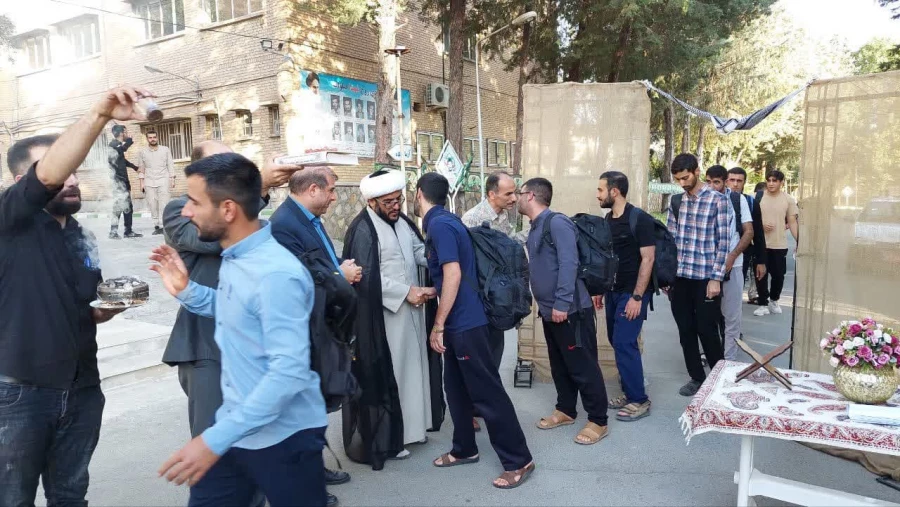 مراسم بدرقه کاروان راهیان اربعین حسینی دانشگاه فرهنگیان لرستان 18